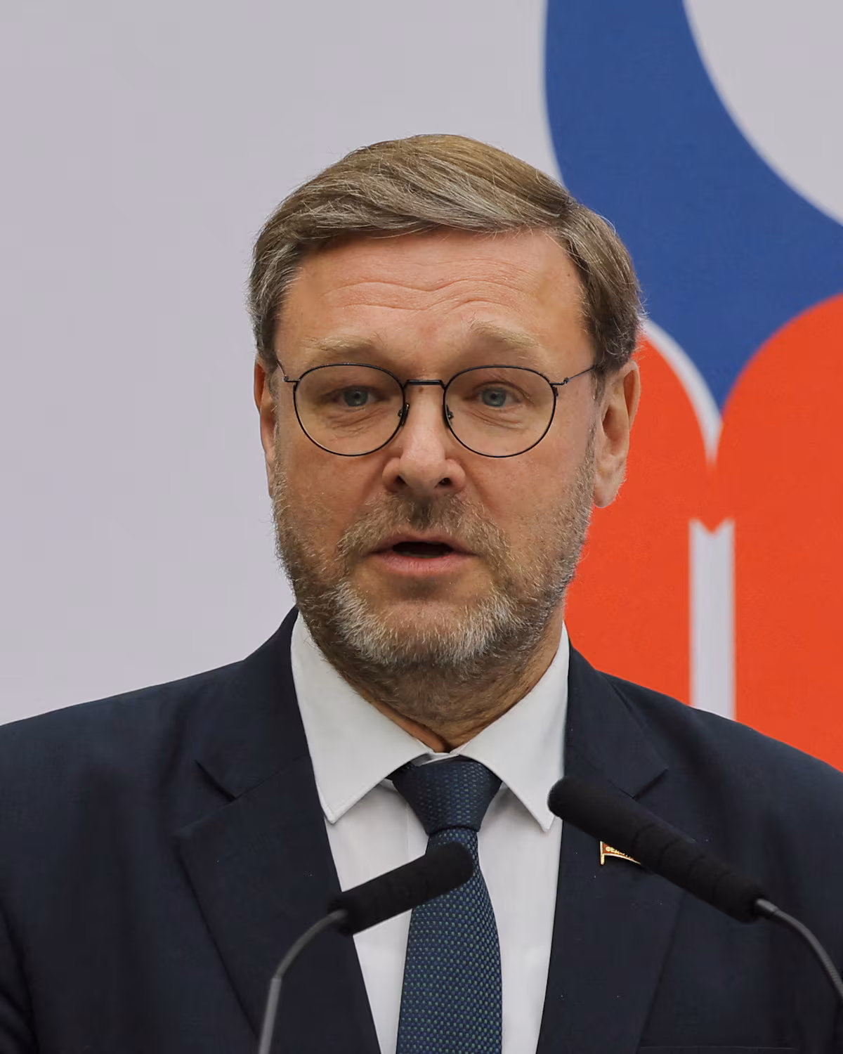 Russian Lawmakers Dismiss London Summit as a Failure 2025