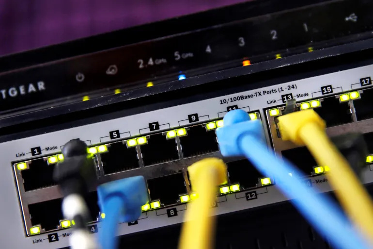 Researchers Achieve New Internet Speed Record Exceeding 430 Terabits Per Second